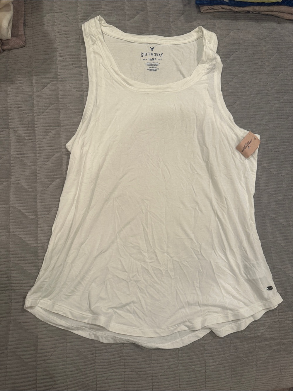 American Eagle Outfitters White Scoop Neck Tank Top